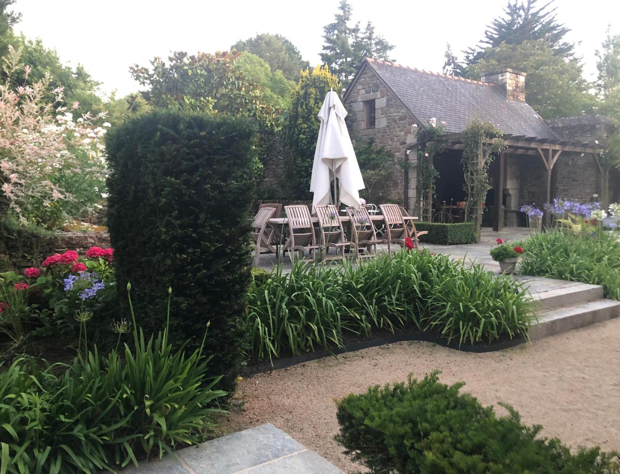 Manoir Des Bords De Rance Bed & Breakfast Plouer-sur-Rance ภายนอก รูปภาพ