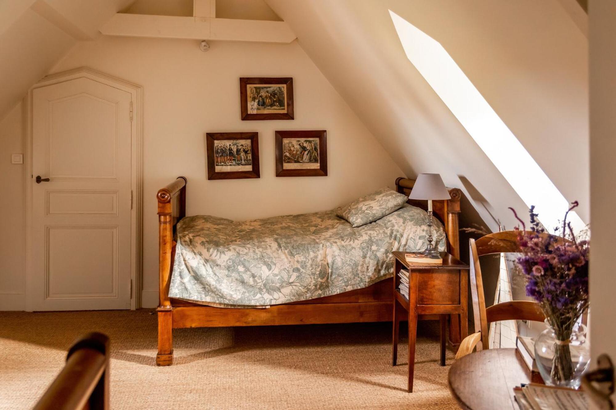 Manoir Des Bords De Rance Bed & Breakfast Plouer-sur-Rance ภายนอก รูปภาพ